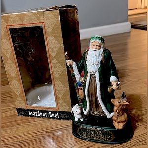 Collectors Edition-Hand-Painted Santa of the World. Grandeur Noel.